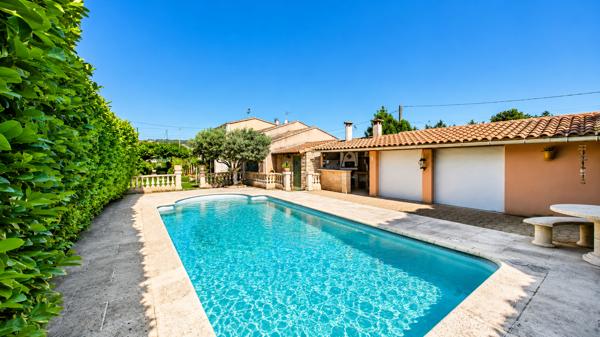 Maison Sauveterre 7 pièce 158 m2 Sauveterre