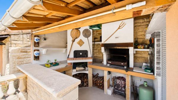 Maison Sauveterre 7 pièce 158 m2 Sauveterre
