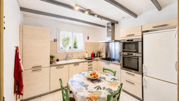 Maison Sauveterre 7 pièce 158 m2 Sauveterre