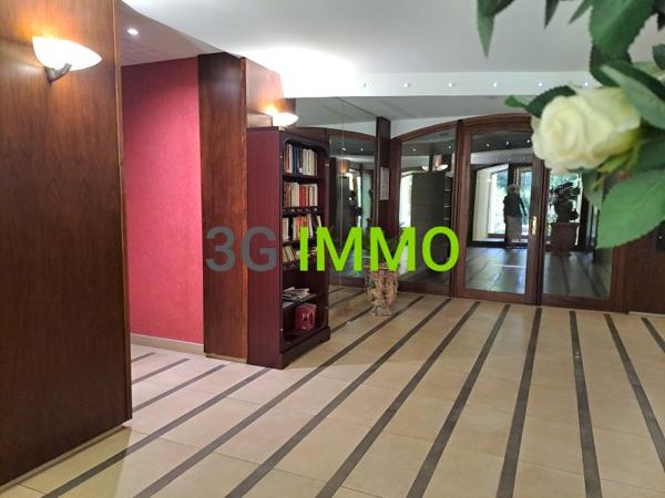Vente / Appartement T2 à Uzès (30700)