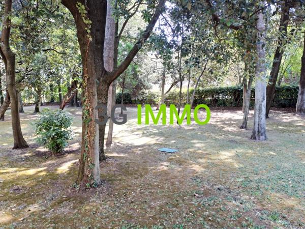 Vente / Appartement T2 à Uzès (30700)