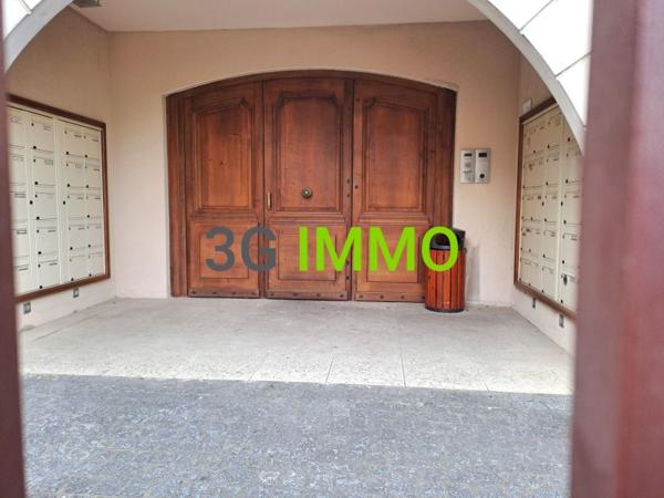 Vente / Appartement T2 à Uzès (30700)