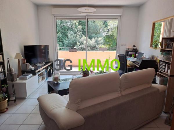 Vente / Appartement T2 à Uzès (30700)