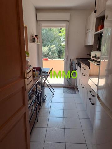 Vente / Appartement T2 à Uzès (30700)