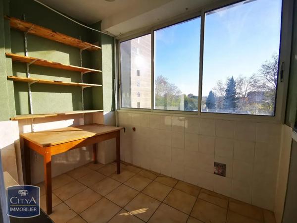Appartement à louer 3 pièces 63.55m² Avignon (84000)