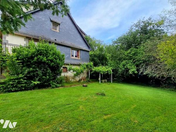 À Vendre à Réguiny Maison située à 2 minutes des commodités et services 