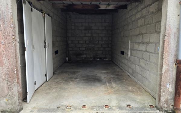 Stationnement à vendre    14 m2 Brest