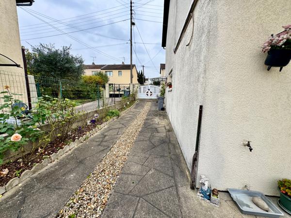 maison 3 chambres, garage et terrain 260 m2