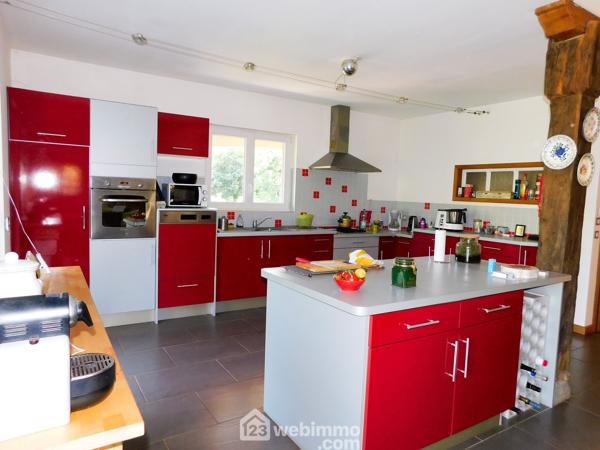 Villas 128 m² à Besse-sur-Issole 83340