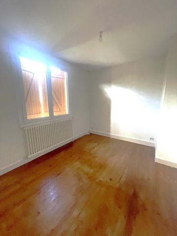 Bazas centre – Maison 87 m² sur 850 m², quartier calme, proche commerces - GIRONDE (33) - AQUITAINE