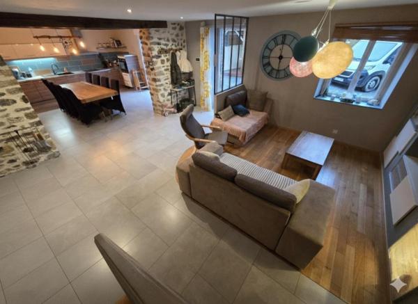 Maison secteur Montsûrs