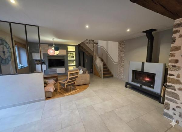 Maison secteur Montsûrs