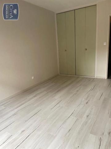 Appartement à louer 2 pièces 54.18m² Arras (62000)