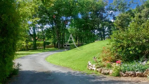 Maison avec piscine .. proche de toutes les commodités