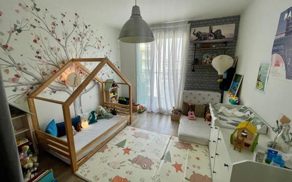 Appartement à vendre    4 pièces • 104 m2 Gennevilliers