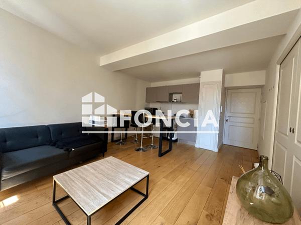 Location Appartement 2 pièces 32.6 m² - 4-6 RUE DES PENITENTS Albi 81000