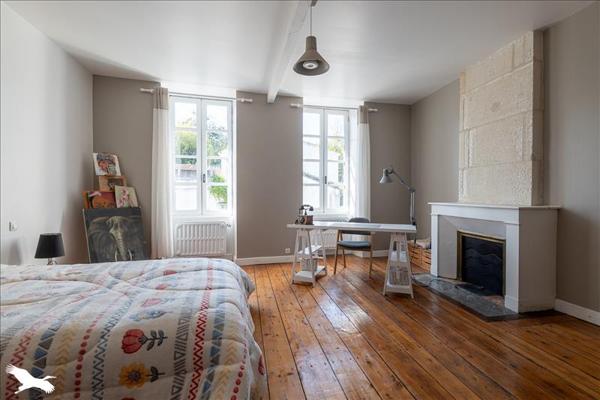 Maison à vendre |  Pons |  6 pièces | 179 m²