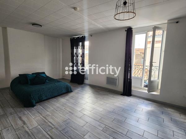 Immeuble
         13 pièces
        - 250 m² Exclusivité 310 000 € *