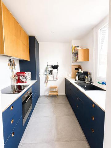 Maison
         6 pièces
        - 125 m² 770 000 € *