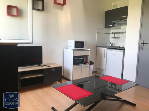 Appartement à louer 1 pièce 29.7m² Arras (62000)