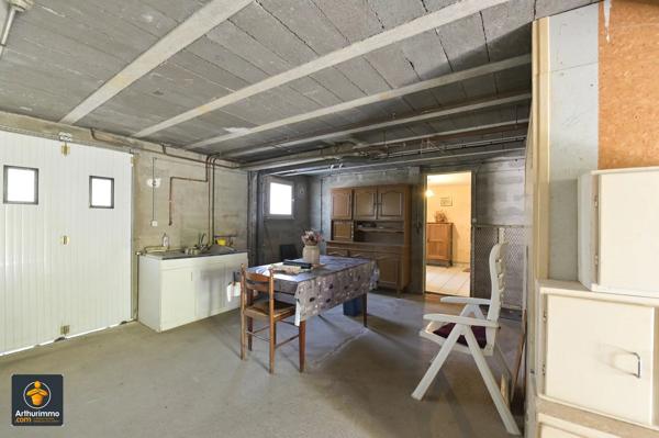Vente                                                      Maison
                        
                     4 pièces                      97 m2                     à Niort