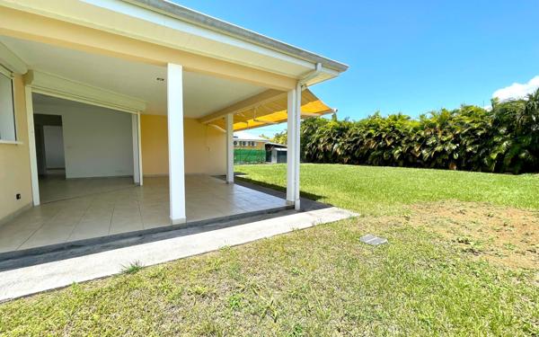 Maison à vendre    4 pièces •  Baie-Mahault