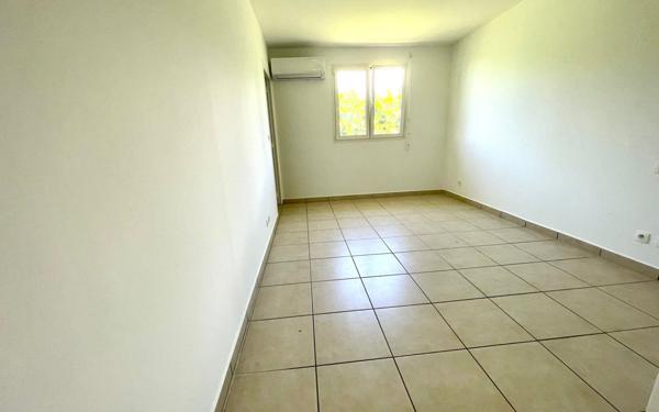 Maison à vendre    4 pièces •  Baie-Mahault