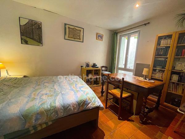 Maison de village 2 chambres avec terrasse.