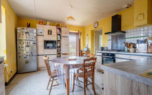 Maison à vendre    6 pièces • 125 m2 Bully