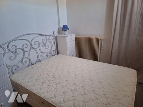 Joli petit appartement (entièrement meublé) T2 de 45,75m2 habitables (rue Fesch) à AJACCIO, en Corse