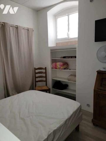 Joli petit appartement (entièrement meublé) T2 de 45,75m2 habitables (rue Fesch) à AJACCIO, en Corse