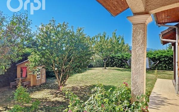 Maison à vendre    5 pièces • 157 m2 Monnetier-Mornex