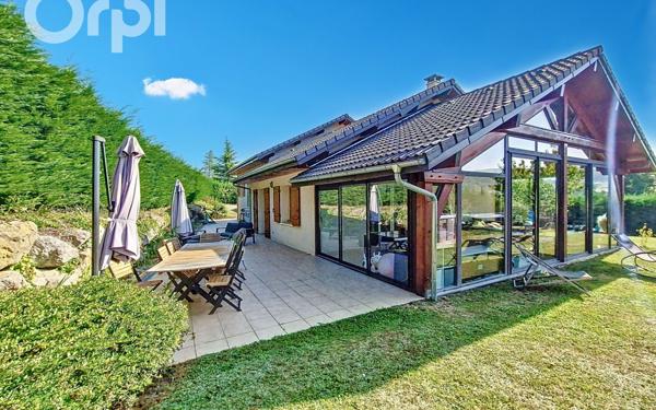 Maison à vendre    5 pièces • 157 m2 Monnetier-Mornex