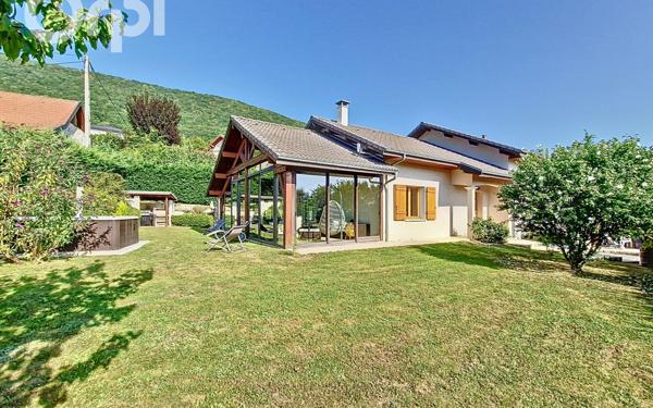 Maison à vendre    5 pièces • 157 m2 Monnetier-Mornex