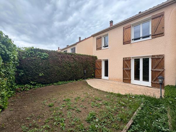 MAISON DE 4 PIECES A VENDRE A PLAISIR  77 m2