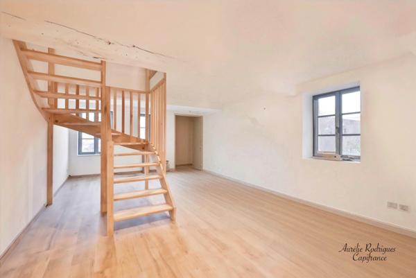 Maison à vendre 5 pièces (01)