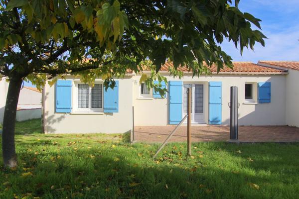 Vente Maison68 m² - 4 Pièces - L AIGUILLON LA PRESQU ILE (85460)