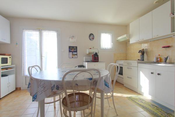 Vente Maison68 m² - 4 Pièces - L AIGUILLON LA PRESQU ILE (85460)