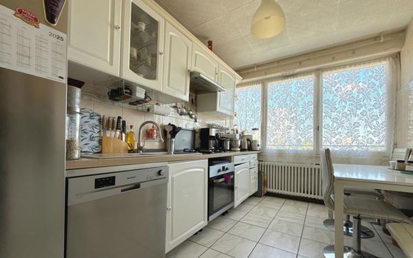 Appartement à vendre    3 pièces • 77,94 m2 Chenôve