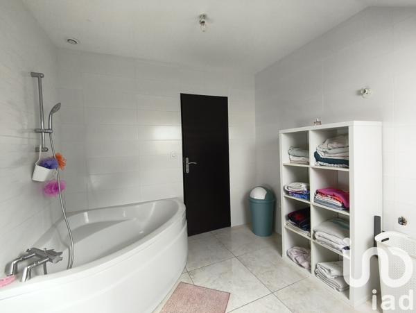 Maison à vendre 7 pièces 195 m² Vennecy