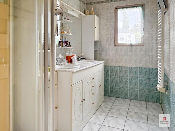 Maison La Fleche 6 pièce(s) 141 m2