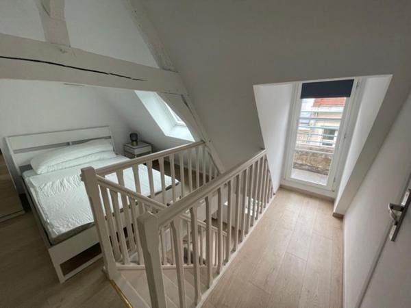 A LOUER : T2 à LILLE • Rue Doudin - Vieux lille • 1 180 € CC • Réf. G472-2