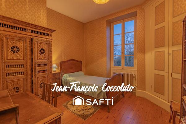 Magnifique château au coeur de 16Ha de terres