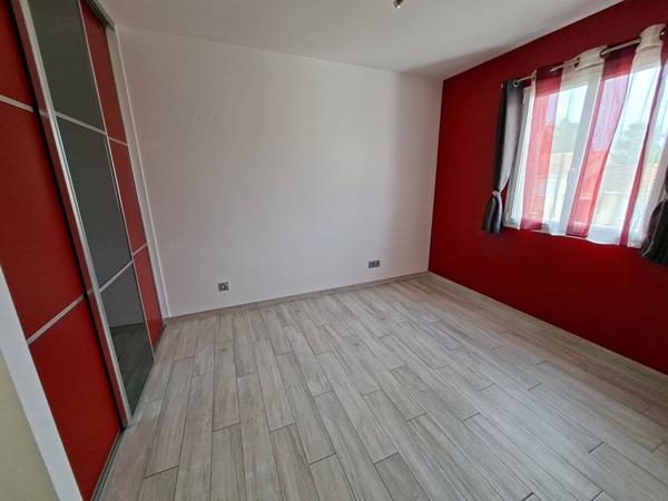 MAISON FAMILIALE AVEC BEAUX VOLUMES - DANGE ST ROMAIN