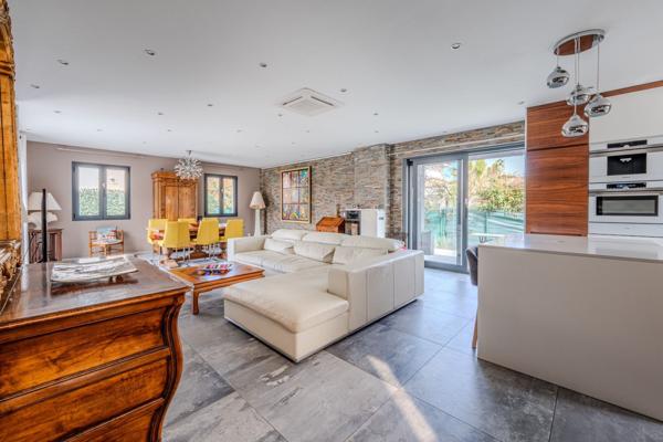 Superbe villa contemporaine de standing