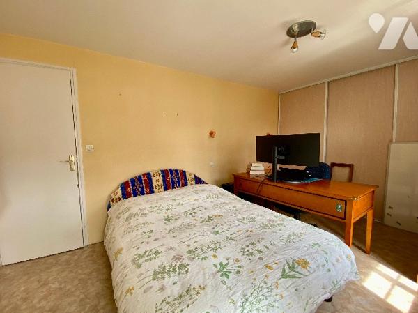 Maison de Maître de 6 Pièces, 4 chambres et 1094m² de terrain