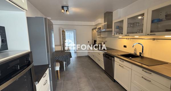 À vendre Maison 4 pièces 158 m² - Niort 79000