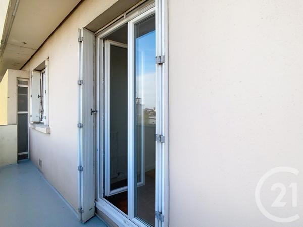 Appartement F3 à vendre  3 pièces - 65,76 m2 CHOISY LE ROI - 94