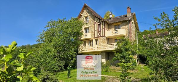 Maison bourgeoise 7 pièce(s) 220 m2