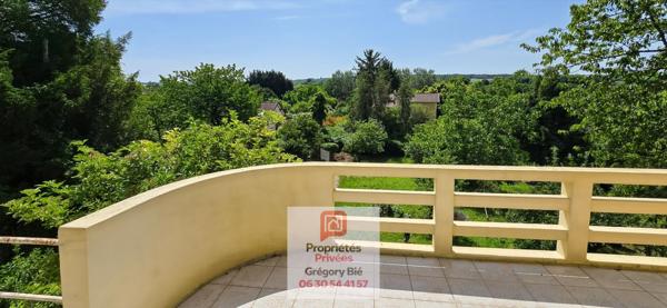 Maison bourgeoise 7 pièce(s) 220 m2